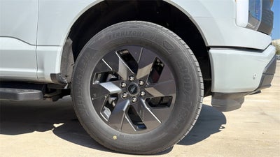 2024 Ford F-150 Lightning Flash