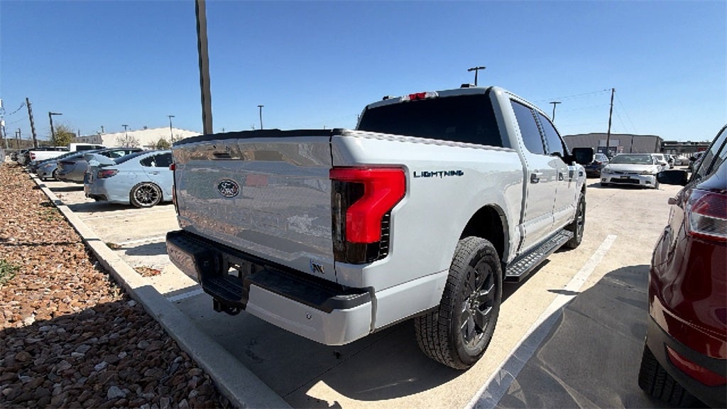 2024 Ford F-150 Lightning Flash