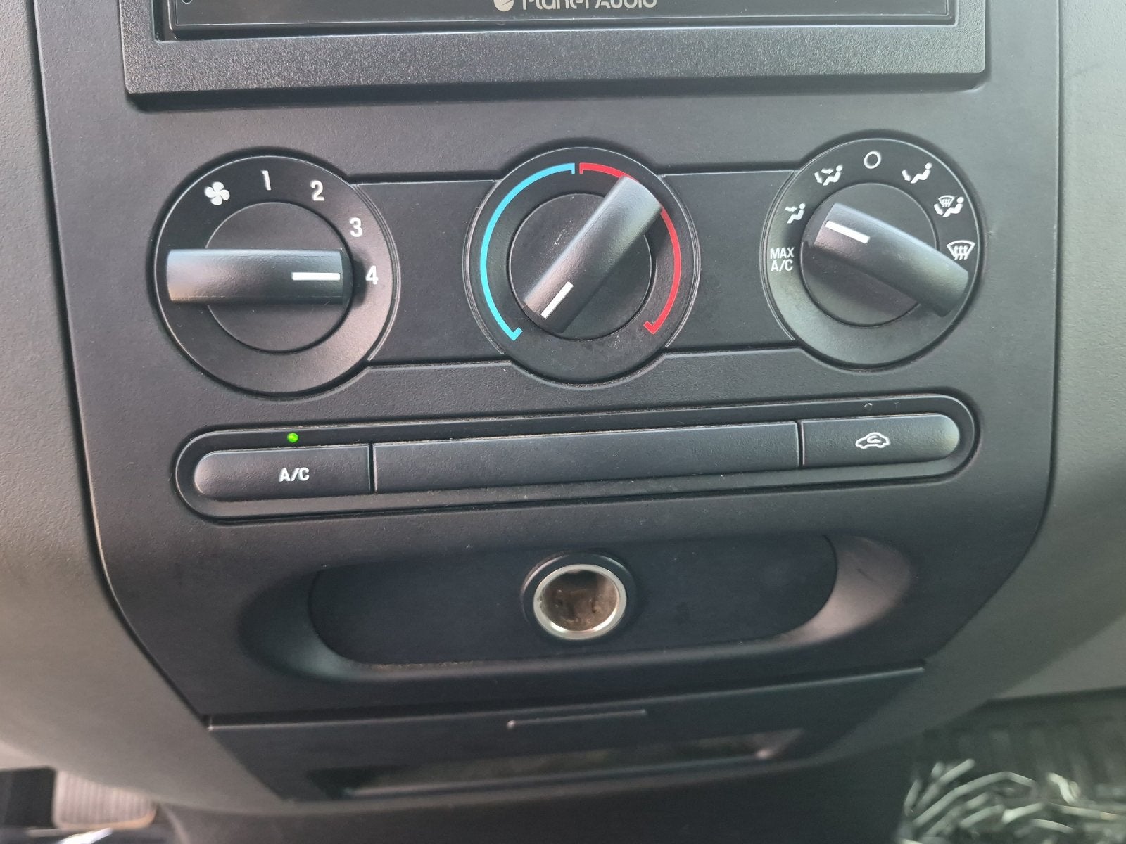 2004 Ford F-150 XL