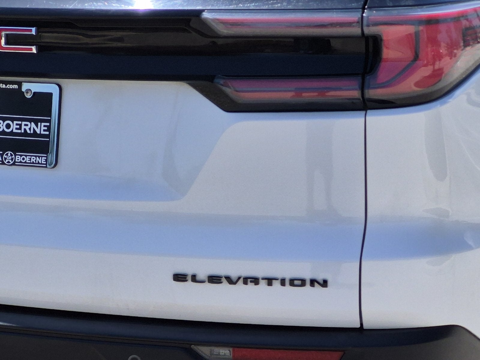 2024 GMC Acadia Elevation
