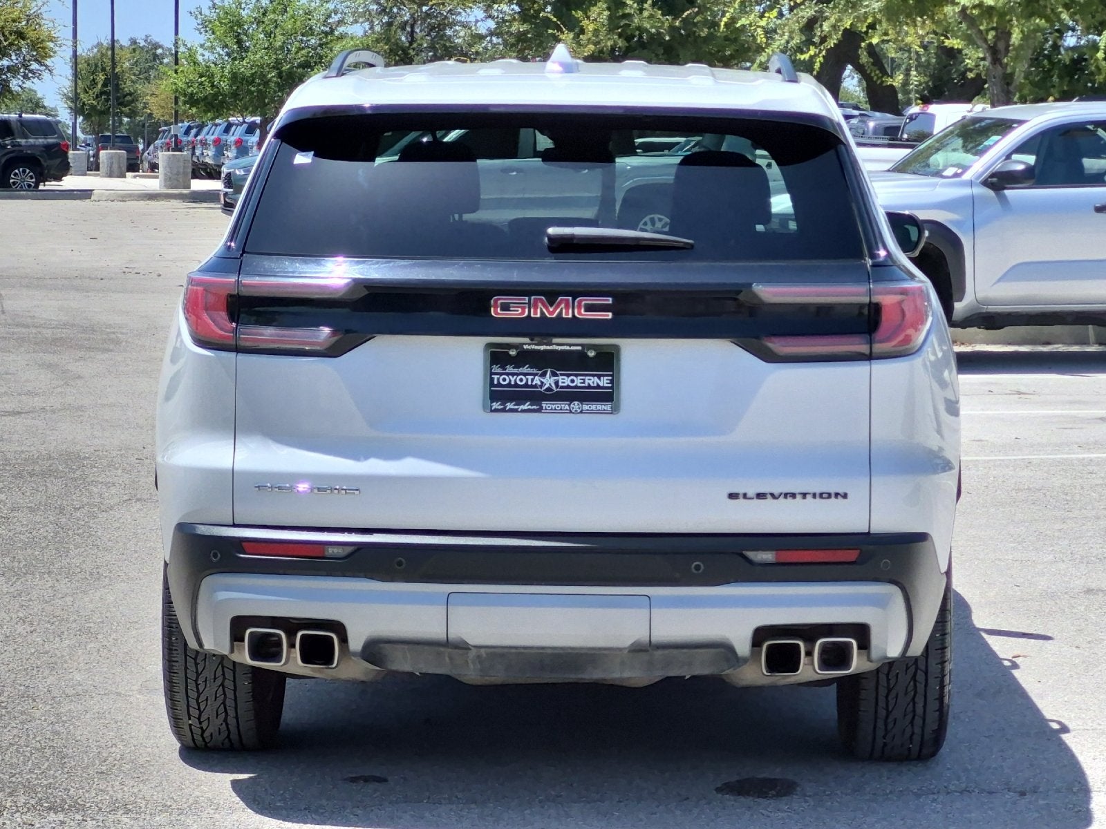 2024 GMC Acadia Elevation