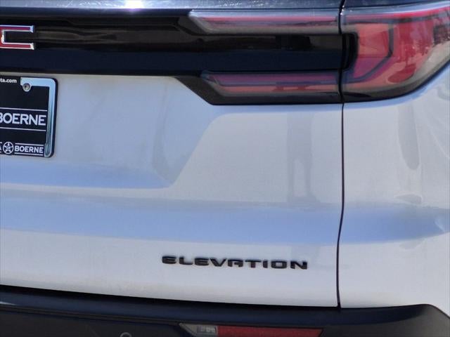 2024 GMC Acadia Elevation