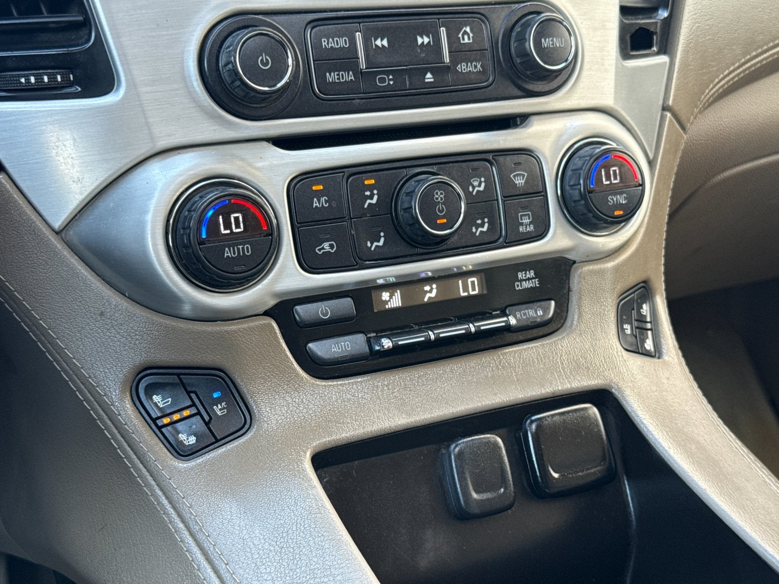 2015 GMC Yukon XL SLT 1500