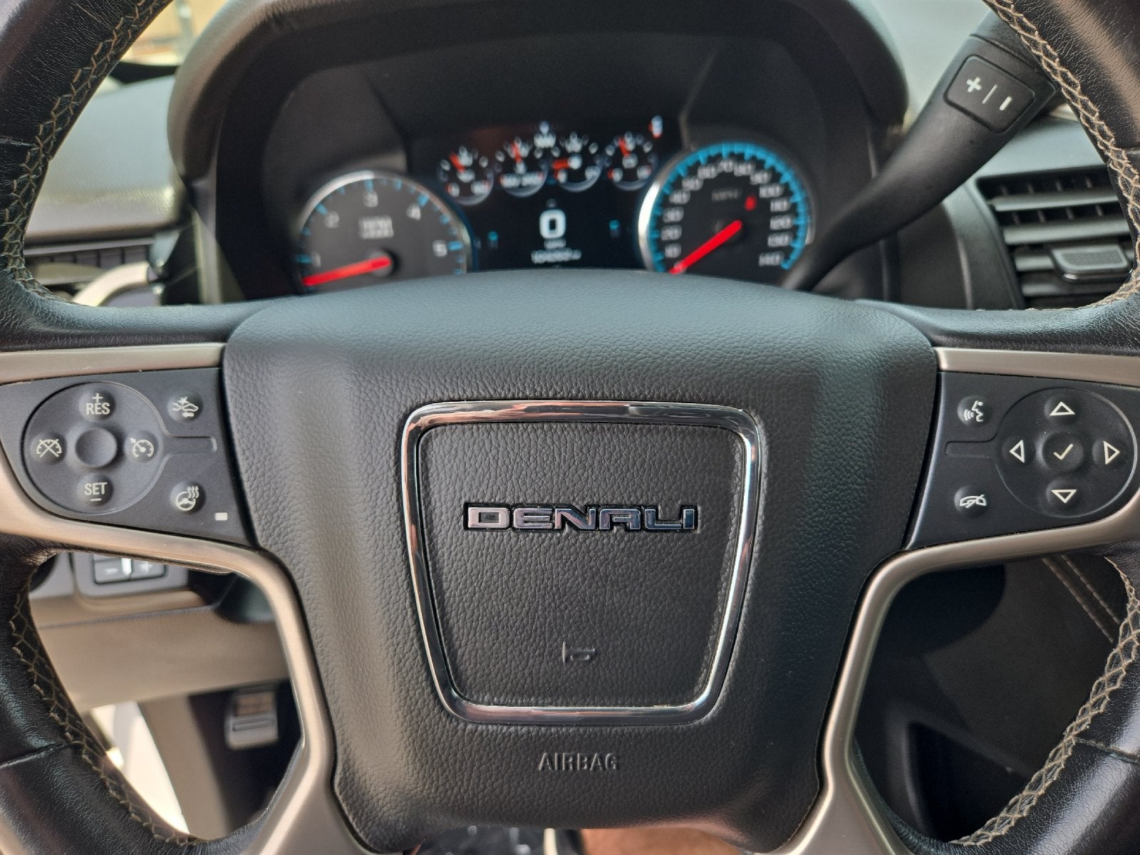2020 GMC Yukon Denali
