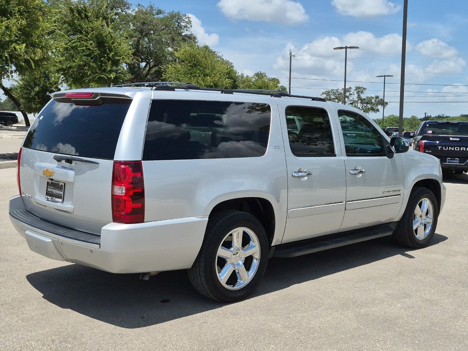 2014 Chevrolet Suburban LTZ