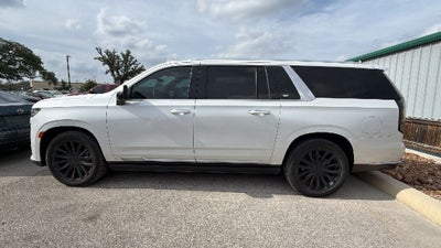 2023 Cadillac Escalade ESV Premium