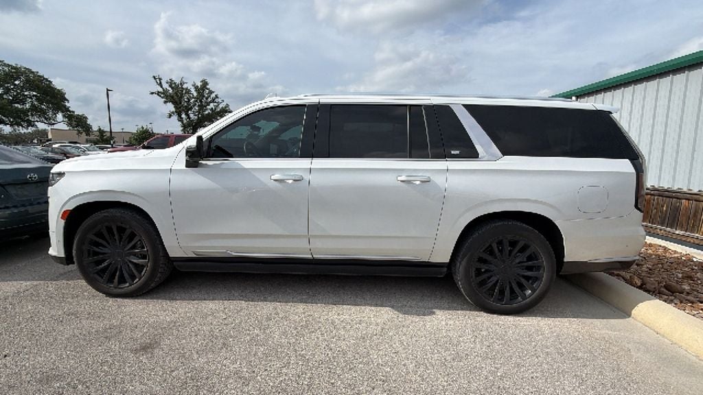 2023 Cadillac Escalade ESV Premium