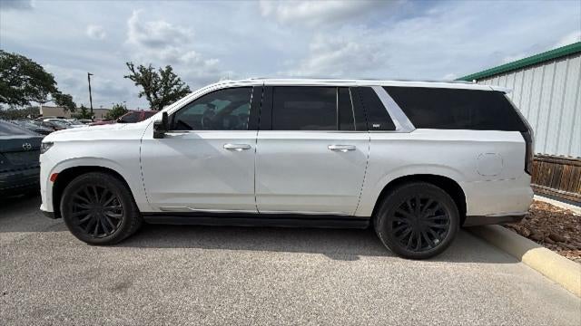 2023 Cadillac Escalade ESV Premium