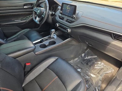 2022 Nissan Altima 2.5 SR