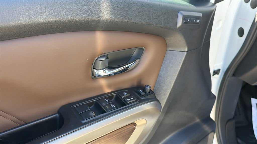 2023 Nissan Titan Platinum Reserve