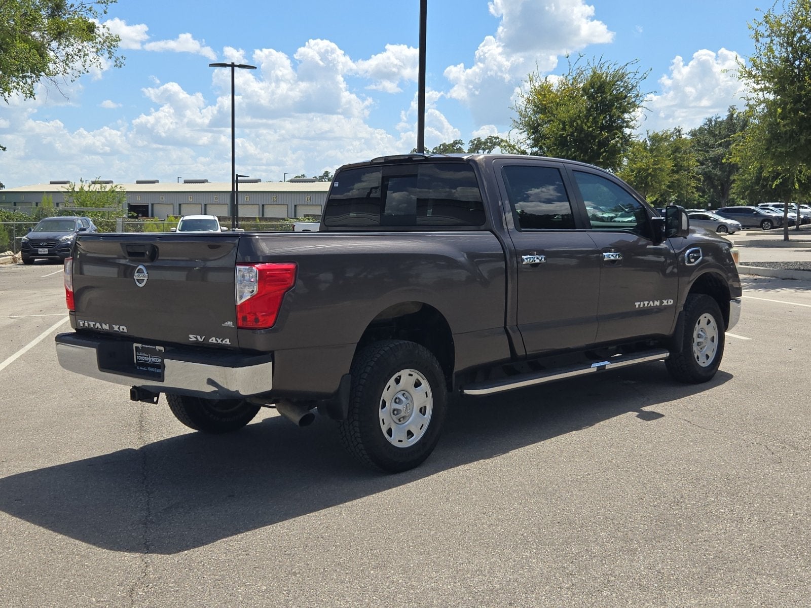 2016 Nissan Titan SV