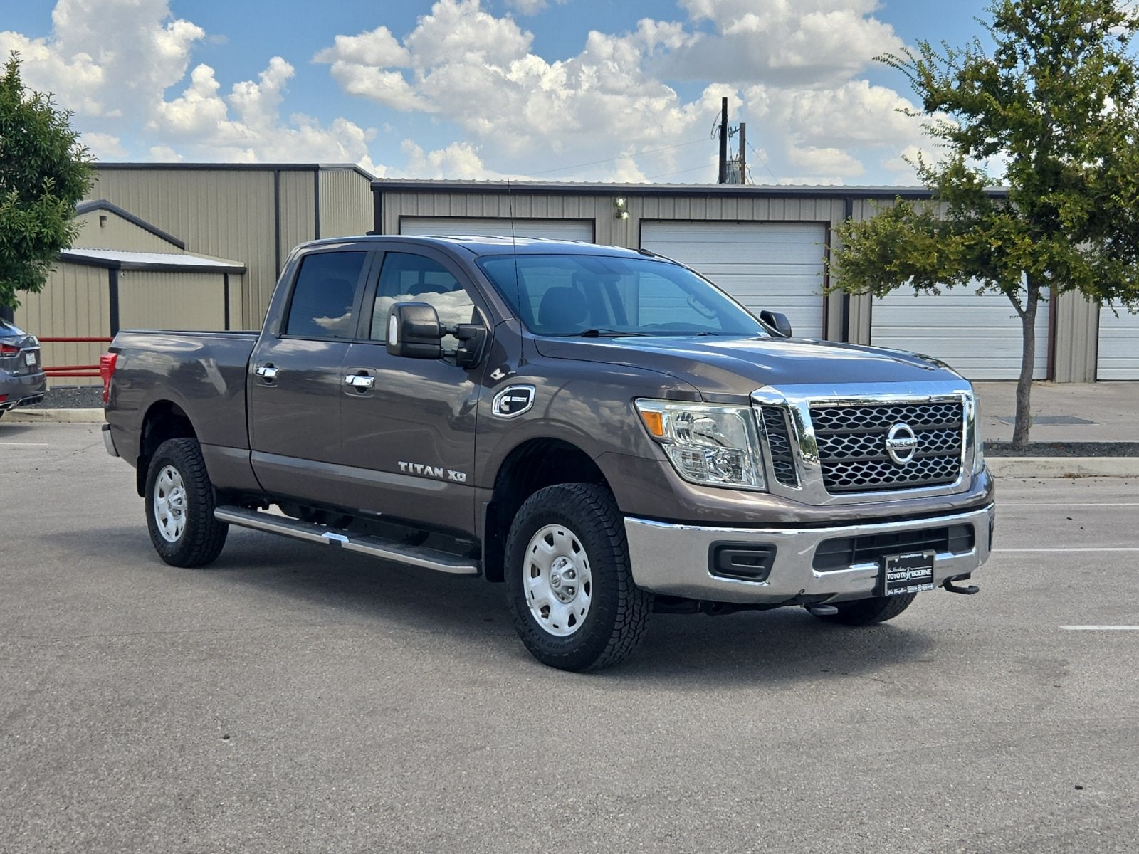 2016 Nissan Titan SV