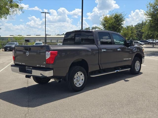 2016 Nissan Titan SV