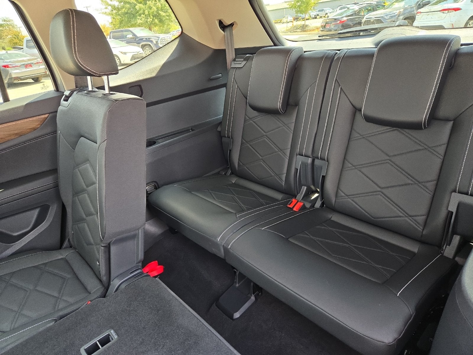 2025 Volkswagen Atlas 2.0T SE