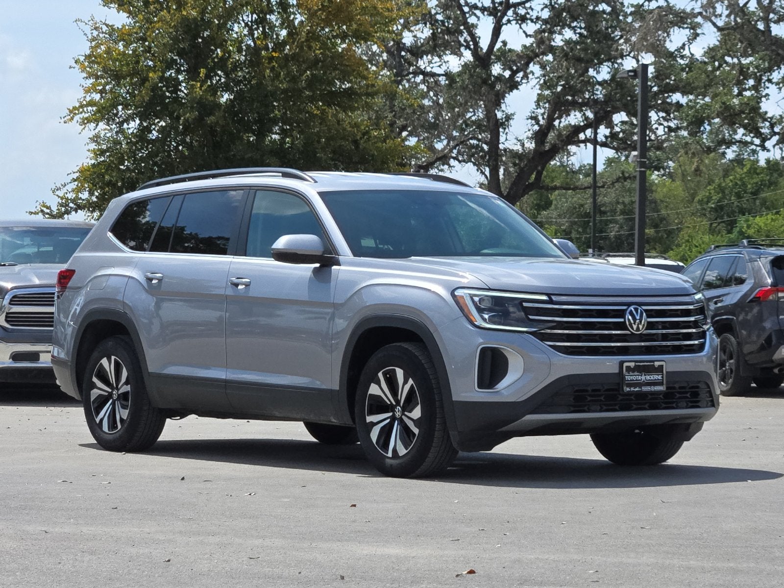 2025 Volkswagen Atlas 2.0T SE