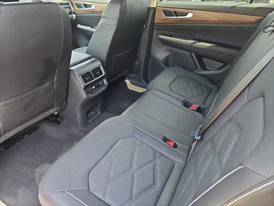 2025 Volkswagen Atlas 2.0T SE