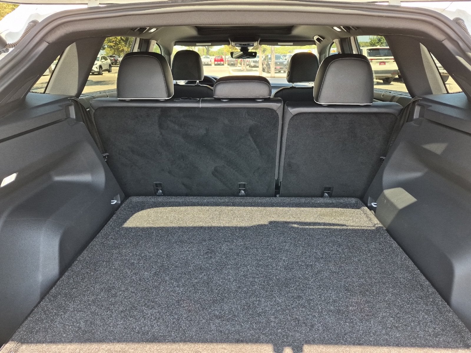 2024 Volkswagen Atlas Cross Sport 2.0T SEL Premium R-Line
