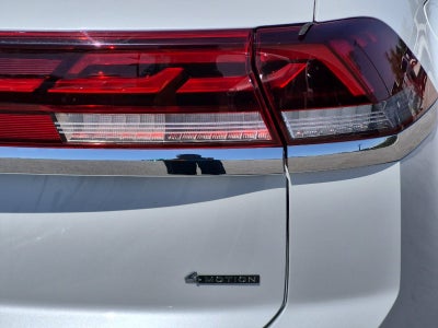 2024 Volkswagen Atlas Cross Sport 2.0T SEL Premium R-Line