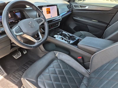 2024 Volkswagen Atlas Cross Sport 2.0T SEL Premium R-Line