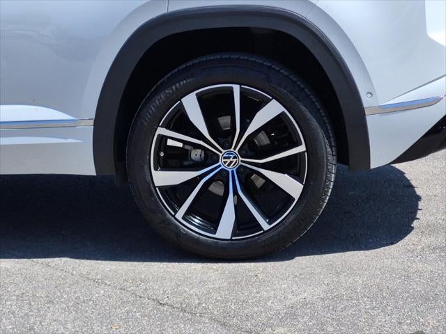 2024 Volkswagen Atlas Cross Sport 2.0T SEL Premium R-Line