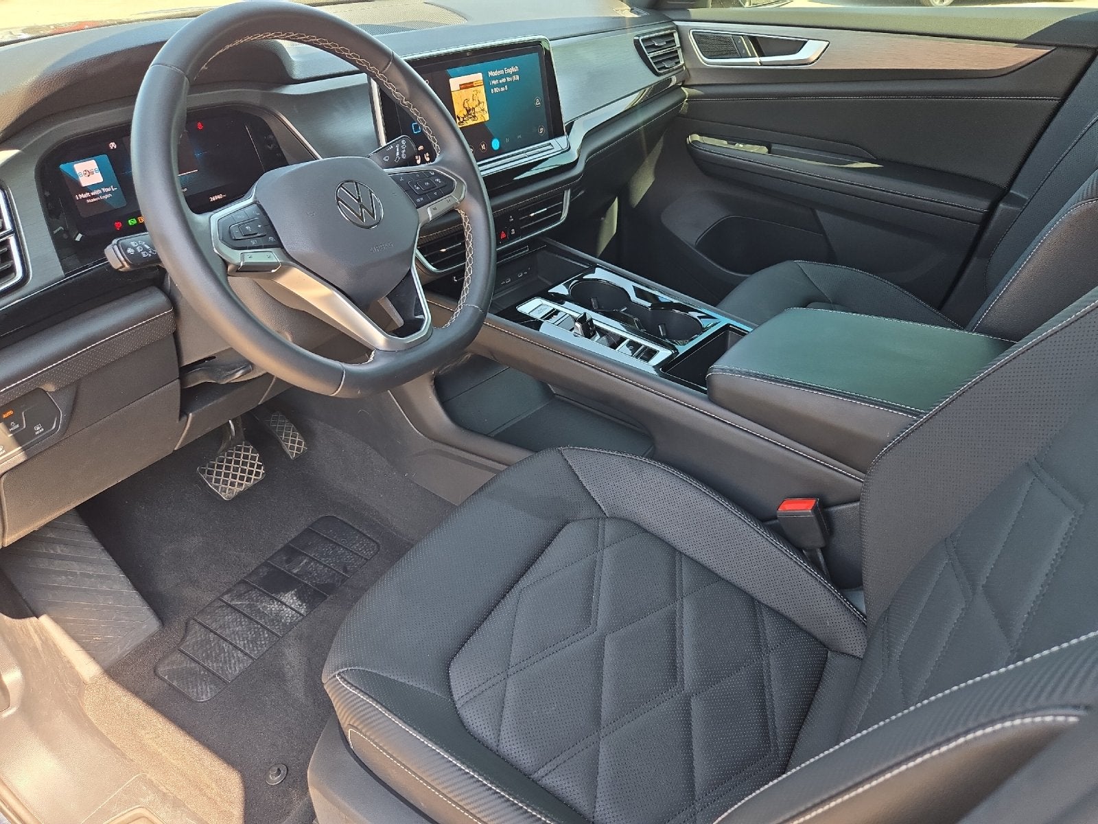 2024 Volkswagen Sport 2.0T SE w/Technology