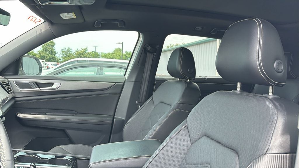 2024 Volkswagen Atlas Cross Sport 2.0T SE w/Technology
