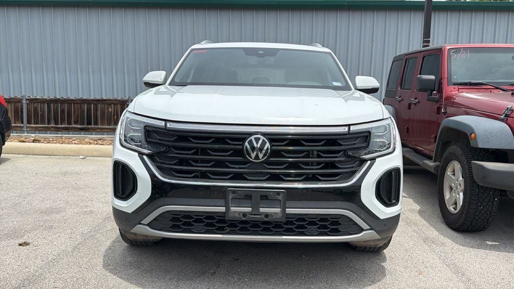 2024 Volkswagen Atlas Cross Sport 2.0T SE w/Technology