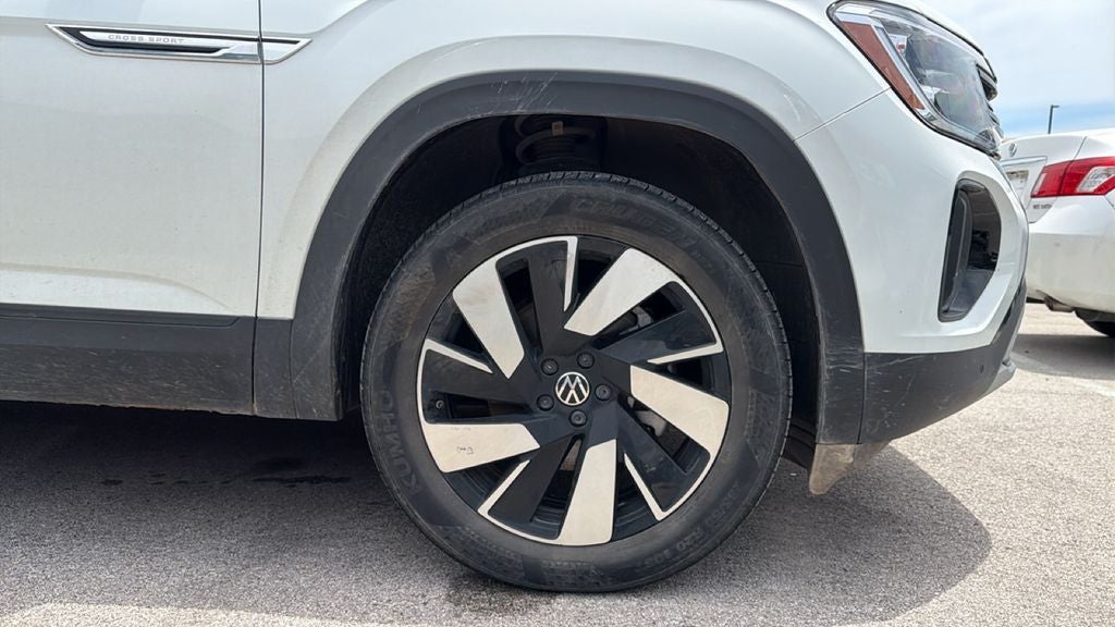 2024 Volkswagen Atlas Cross Sport 2.0T SE w/Technology