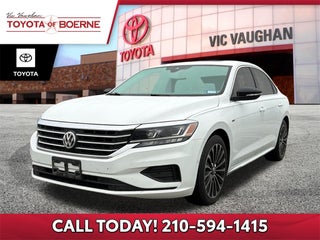 2022 Volkswagen Passat 2.0T Limited Edition