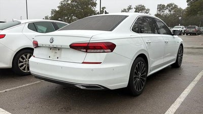 2022 Volkswagen Passat 2.0T Limited Edition