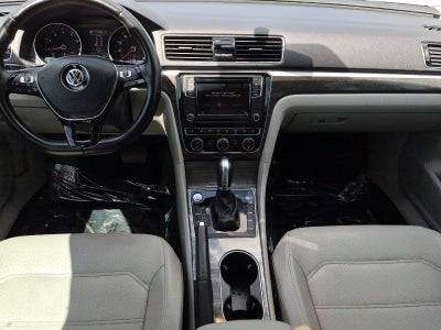 2018 Volkswagen Passat 2.0T SE