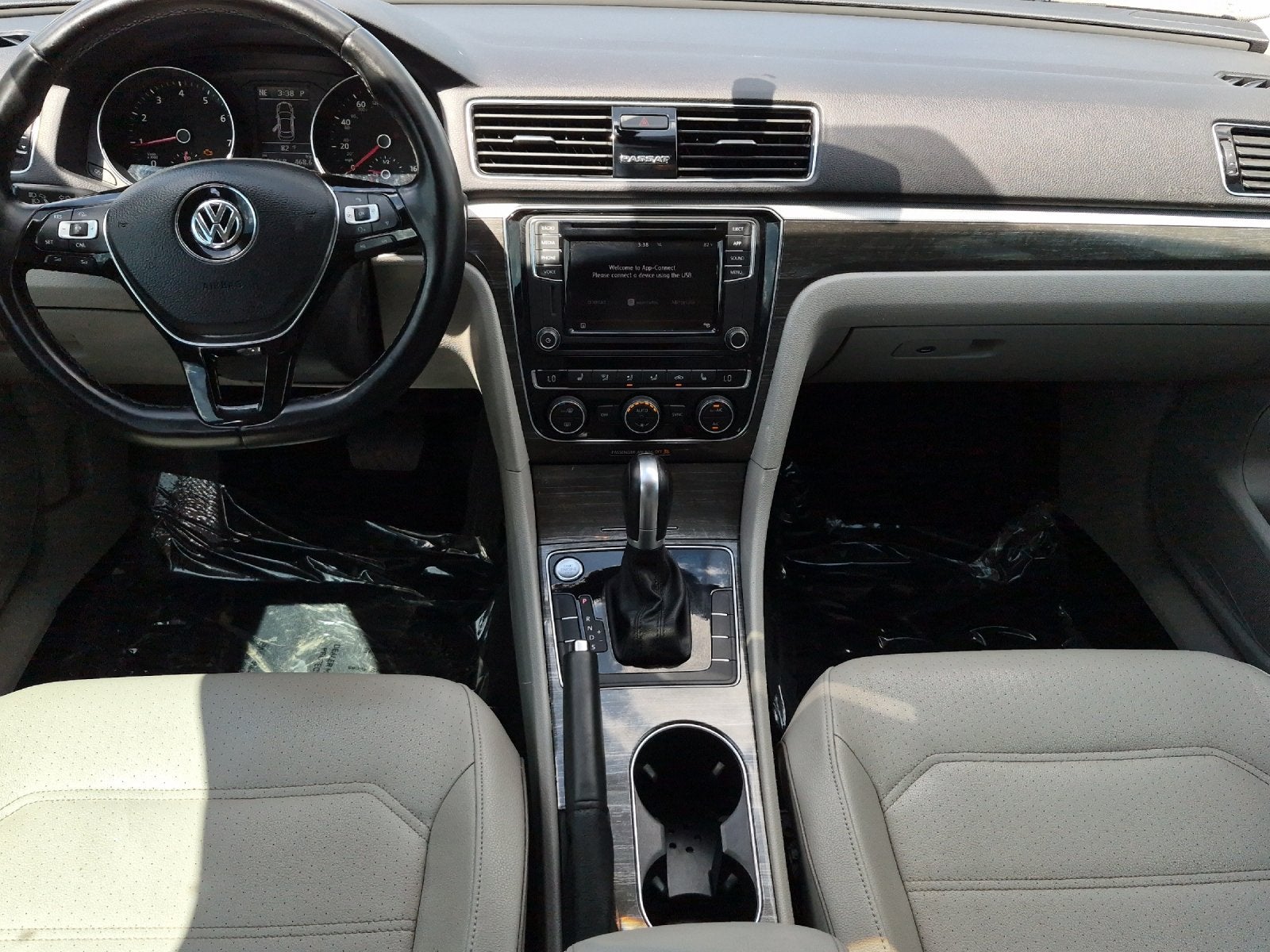 2018 Volkswagen Passat 2.0T SE