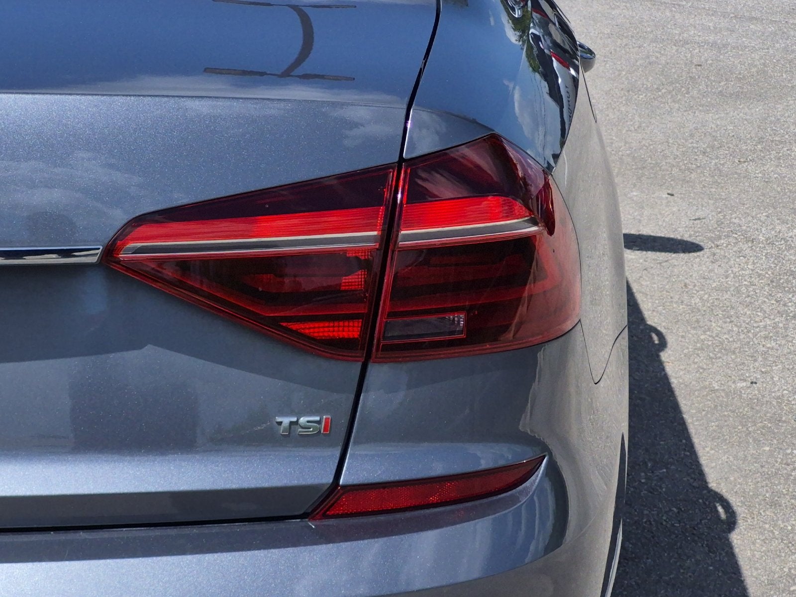 2018 Volkswagen Passat 2.0T SE