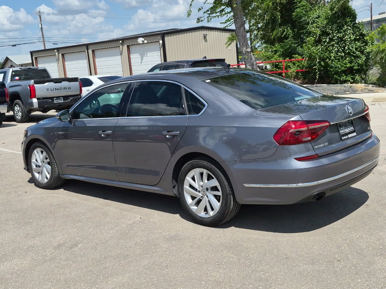 2018 Volkswagen Passat 2.0T SE