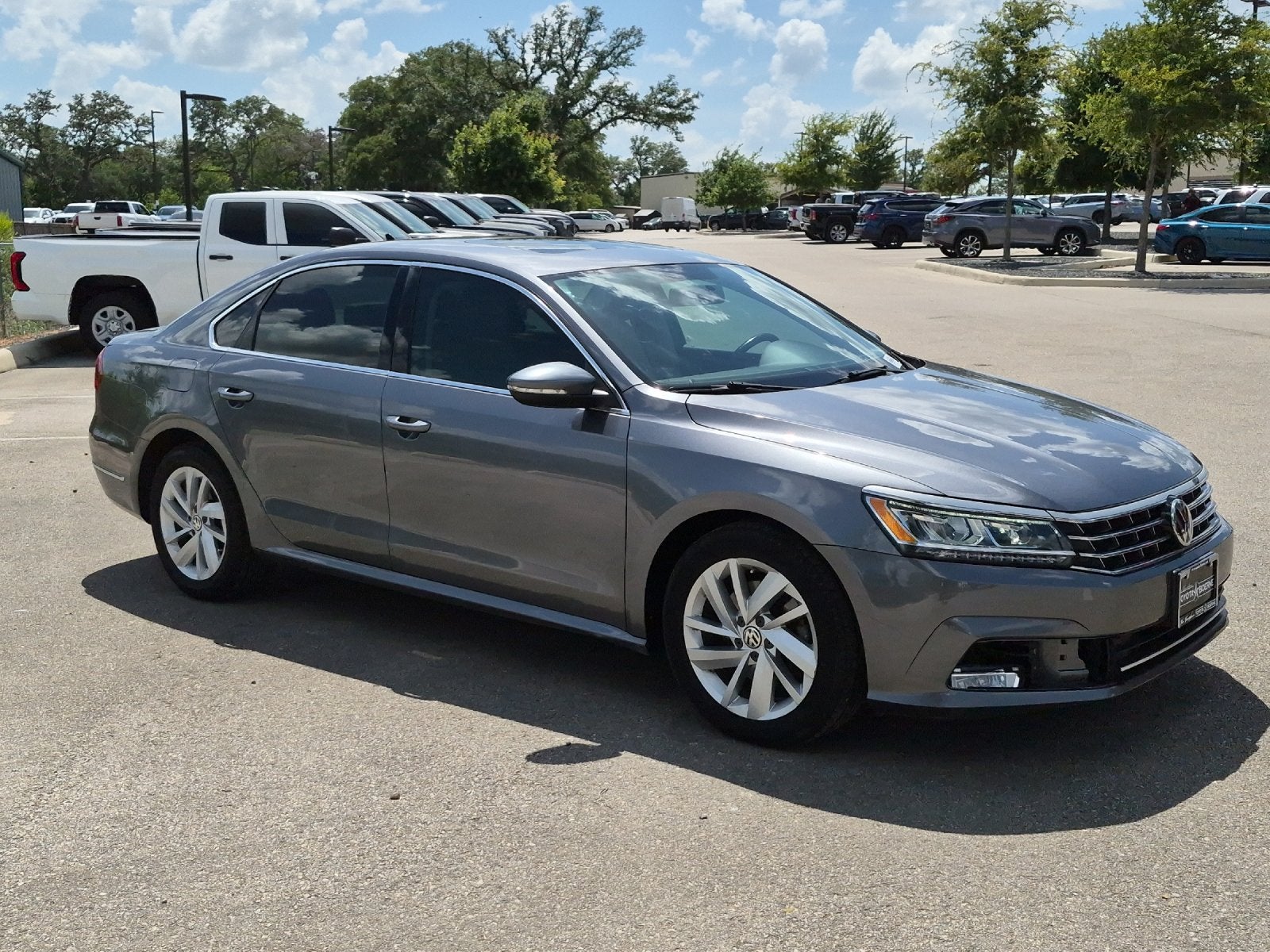 2018 Volkswagen Passat 2.0T SE