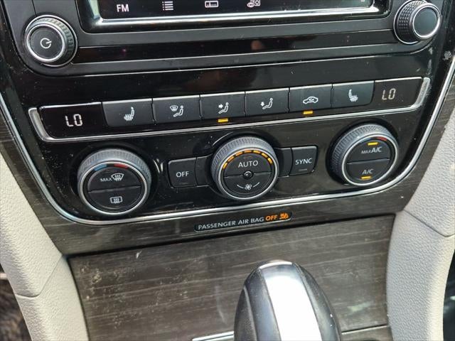 2018 Volkswagen Passat 2.0T SE