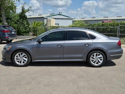 2018 Volkswagen Passat 2.0T SE