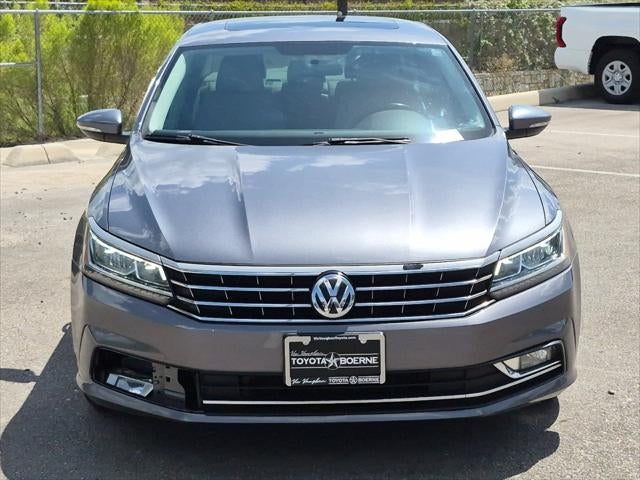 2018 Volkswagen Passat 2.0T SE