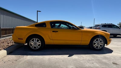 2007 Ford Mustang V6 Deluxe