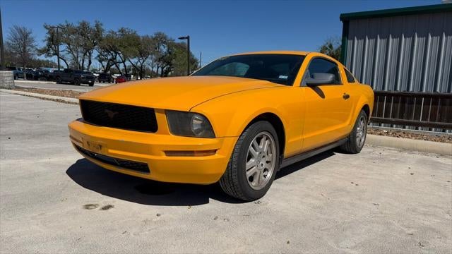 2007 Ford Mustang V6 Deluxe