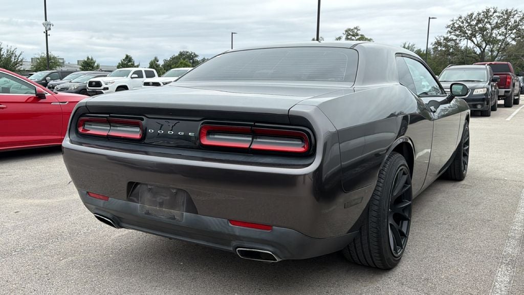 2017 Dodge Challenger SXT