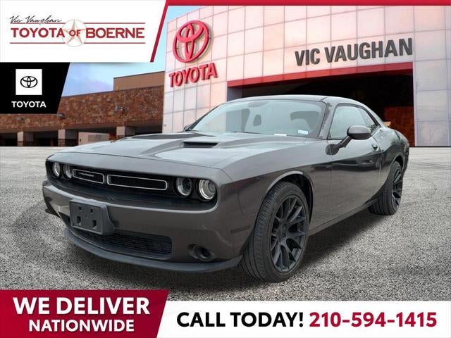 2017 Dodge Challenger SXT