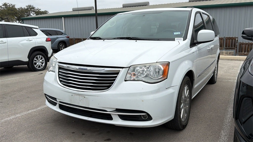 2016 Chrysler Town & Country Touring