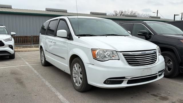 2016 Chrysler Town & Country Touring