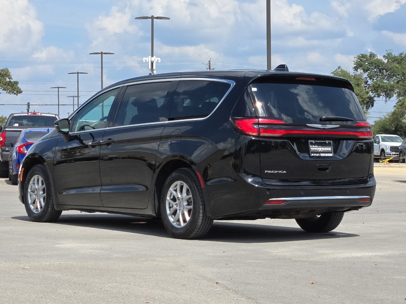 2024 Chrysler Pacifica Touring L