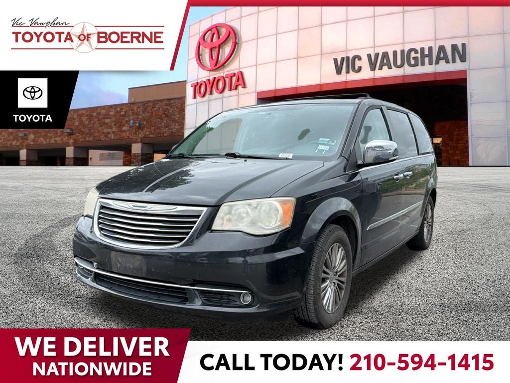 2014 Chrysler Town & Country Touring-L
