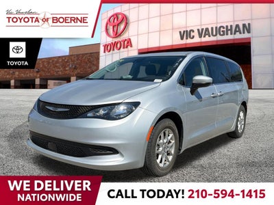 2023 Chrysler Voyager LX