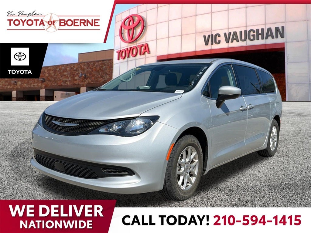 2023 Chrysler Voyager LX