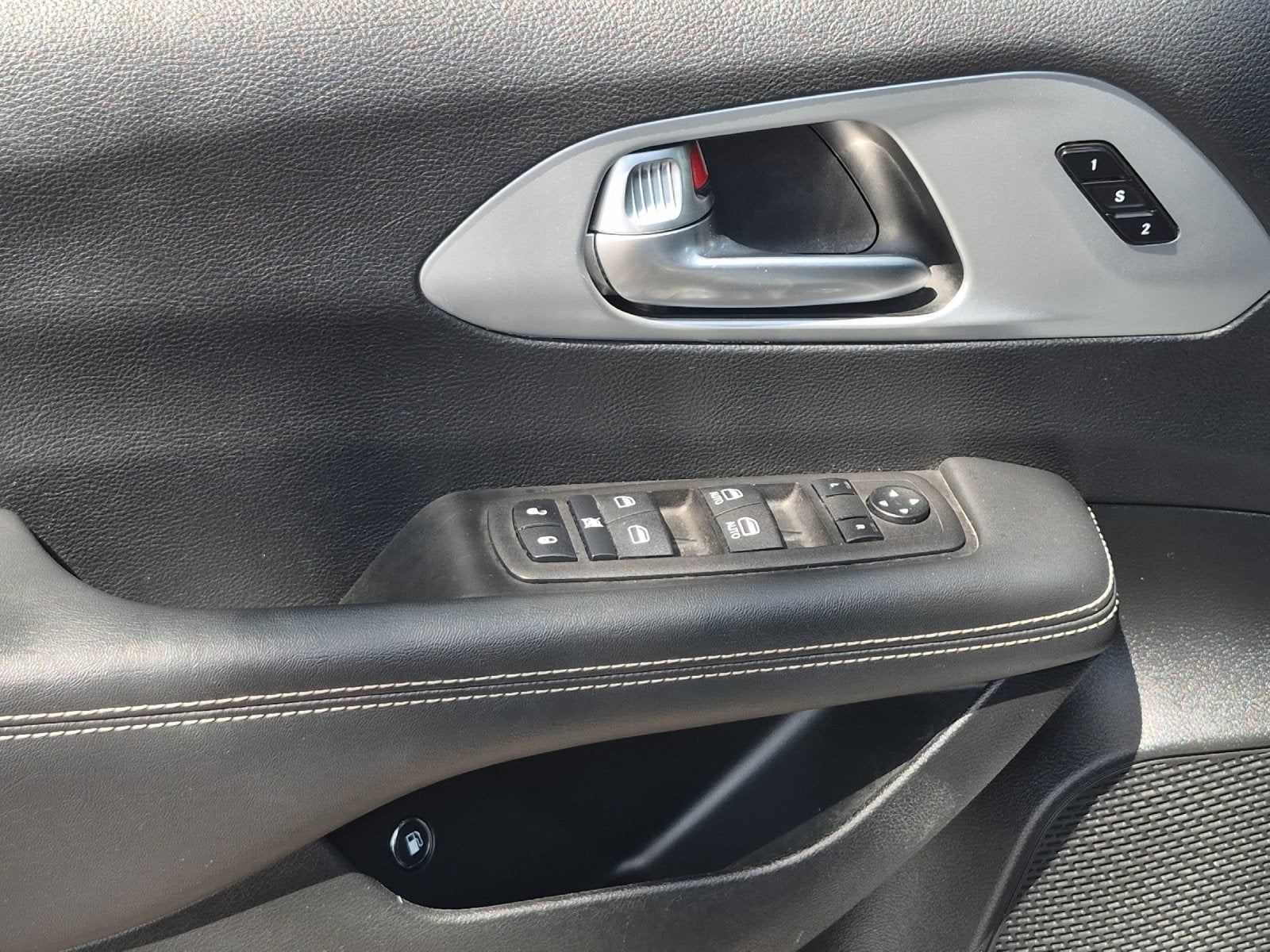 2024 Chrysler Pacifica Hybrid Select S Appearance