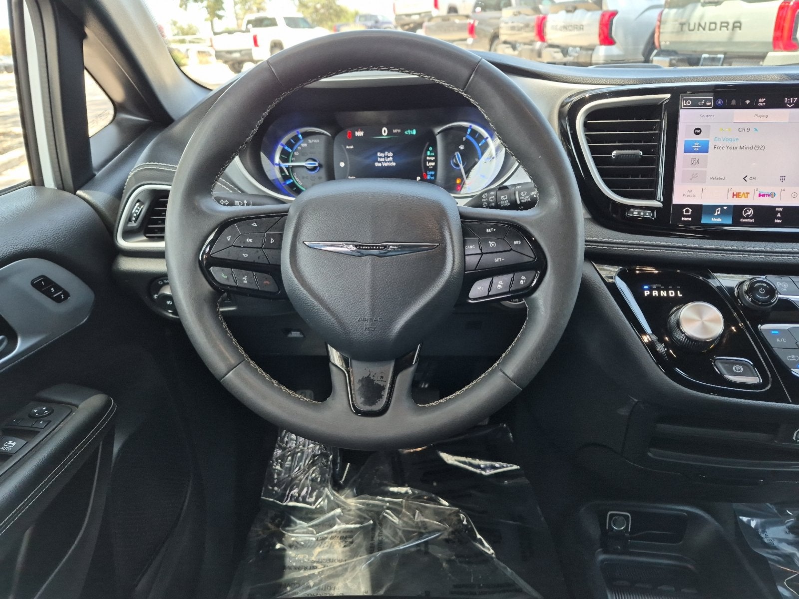 2024 Chrysler Pacifica Hybrid Select S Appearance